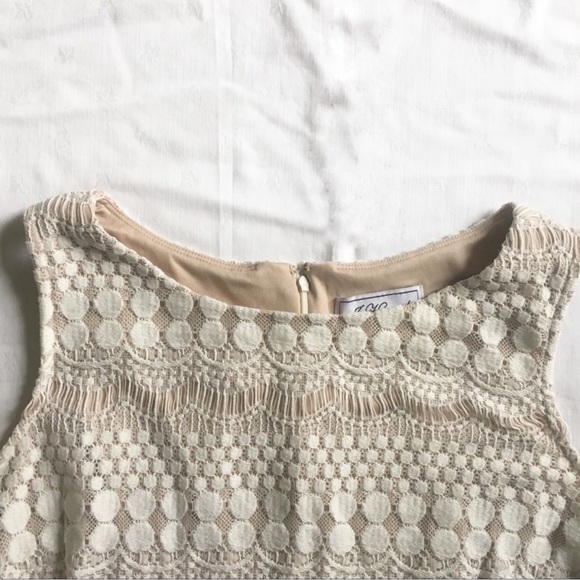 J Howard Lace Shift Dress - Picture 4 of 8